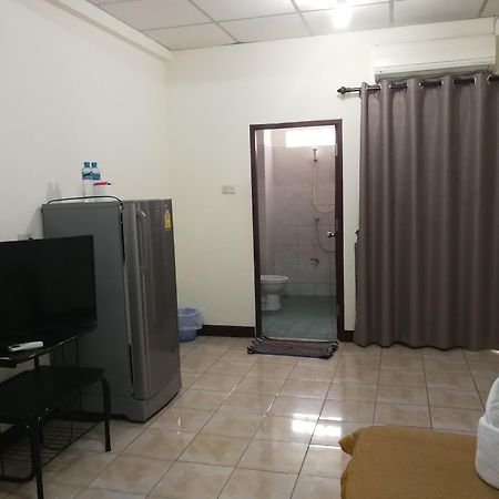 Soi 5 Apartment Pattaya Bagian luar foto