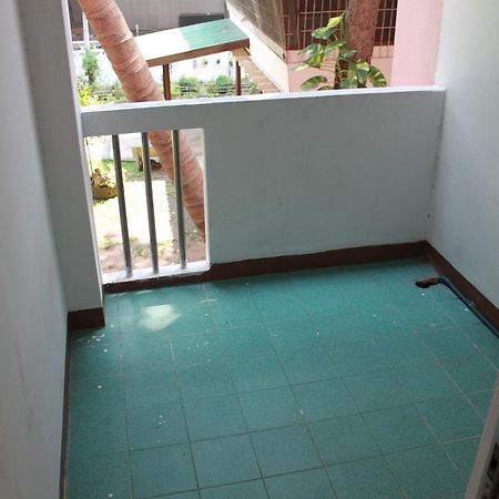 Soi 5 Apartment Pattaya Bagian luar foto