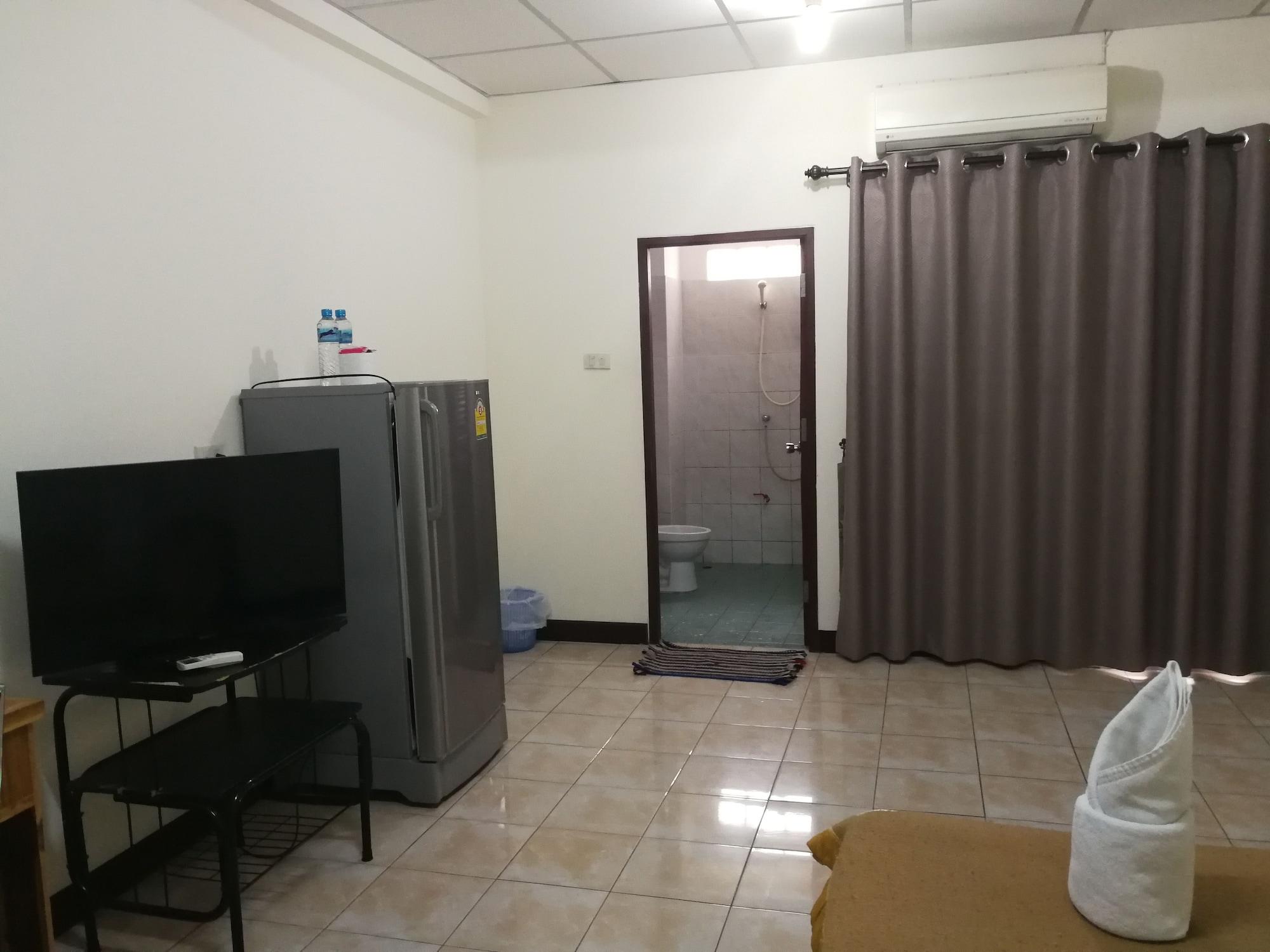 Soi 5 Apartment Pattaya Bagian luar foto