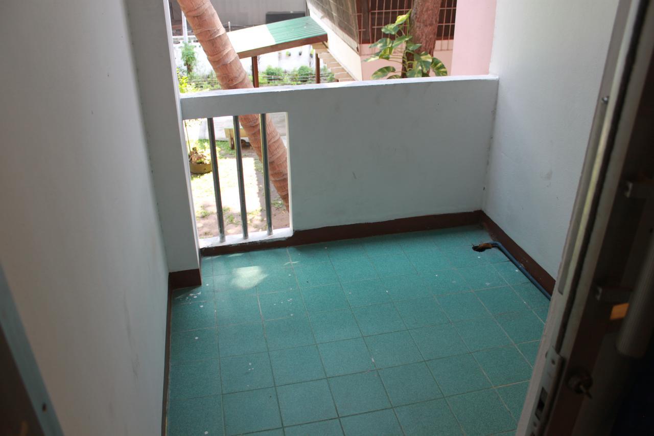 Soi 5 Apartment Pattaya Bagian luar foto